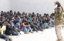 توقيف 45 مهاجرًا غير شرعى من جنسيات مختلفة بمدينة بنغازى الليبية