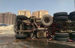 إصابة 10 فى انقلاب ميكروباص على طريق السويس - القاهرة الصحراوى