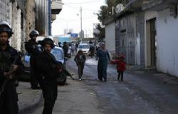 الإحتلال الإسرائيلى ينسحب من وسط مدينة طولكرم ويفرض حصارا على مداخلها