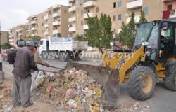 بالصور.. حملة لرفع تجمعات القمامة والمخلفات بمدينة المستقبل بالإسماعيلية