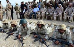 بالصور ..الرئيس اليمنى يشهد حفل تخرج الدفعة الثانية لأفراد المقاومة الشعبية