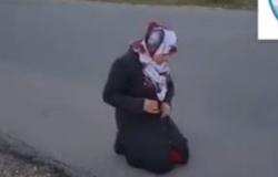 بالفيديو.. قوات الاحتلال تجبر فتاة فلسطينية على خلع ملابسها بزعم حملها سكينا