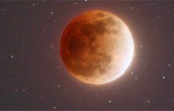 معهد البحوث الفلكية: 23 مارس.. العالم يشهد خسوفا للقمر يستغرق 4 ساعات