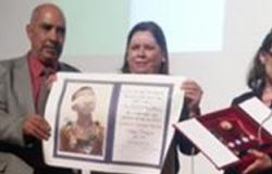 فدوى البرغوثى: الحائز على "نوبل للسلام" يهدى جائزته لزوجى الأسير