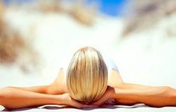 دراسة: كثرة حمامات الشمس تقلل من مستويات فيتامين D فى الجسم