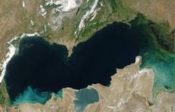 روسيا وإيران يبحثان حفر قناة ملاحية لربط الخليج العربى ببحر قزوين