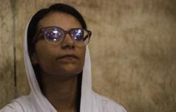 حضور الناشطة ماهينور المصرى جلسة محاكمة متهمى "اغتيال النائب العام"